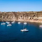 Daire Black Bay Caves Akrotírion