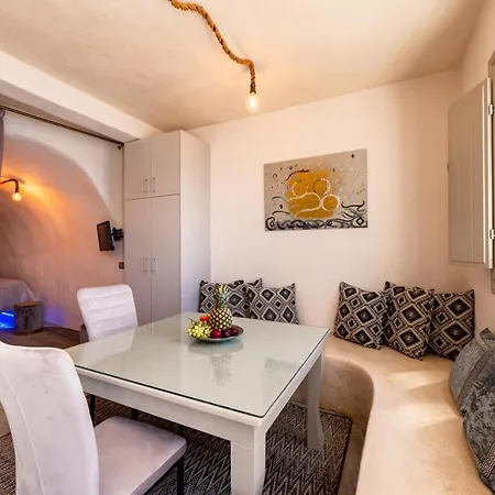 Black Bay Caves Apartament