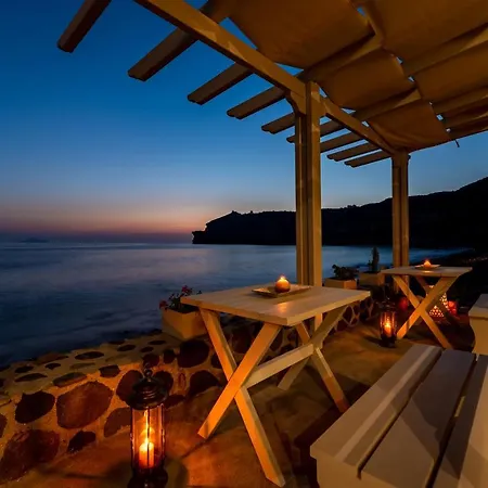 Black Bay Caves Apartment *