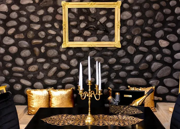 Black Bay Caves Akrotírion