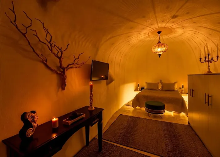 Black Bay Caves Apartment *