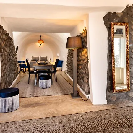 아파트 Black Bay Caves *