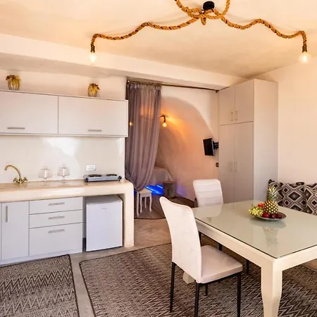 아파트 Black Bay Caves *